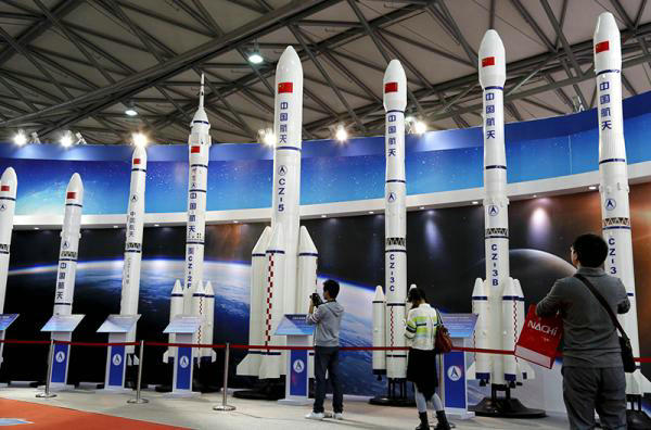 中国重型火箭有望15年内首飞 起飞推力3000吨