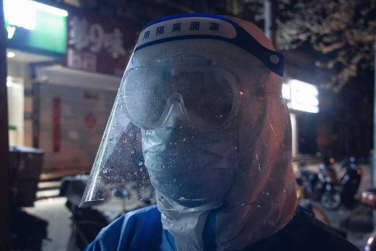 这支“火焰蓝”特勤支队在上海浦东执行环境消杀任务