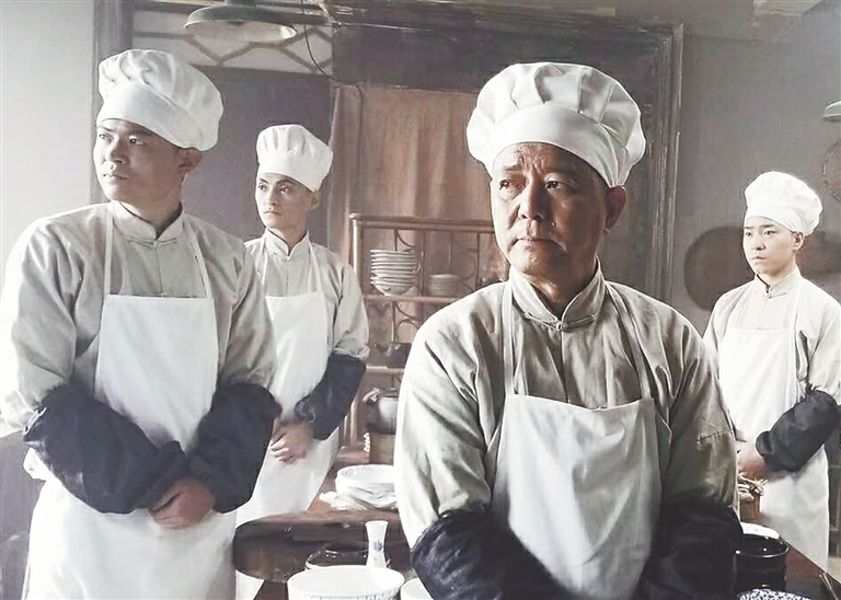 【文体】【即时快讯】《二战美食家》讲述海南鸡饭传承经历