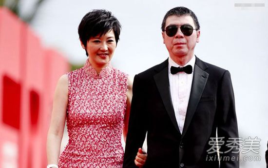 冯小刚示爱徐帆 冯小刚徐帆有孩子吗养女徐朵资料近照