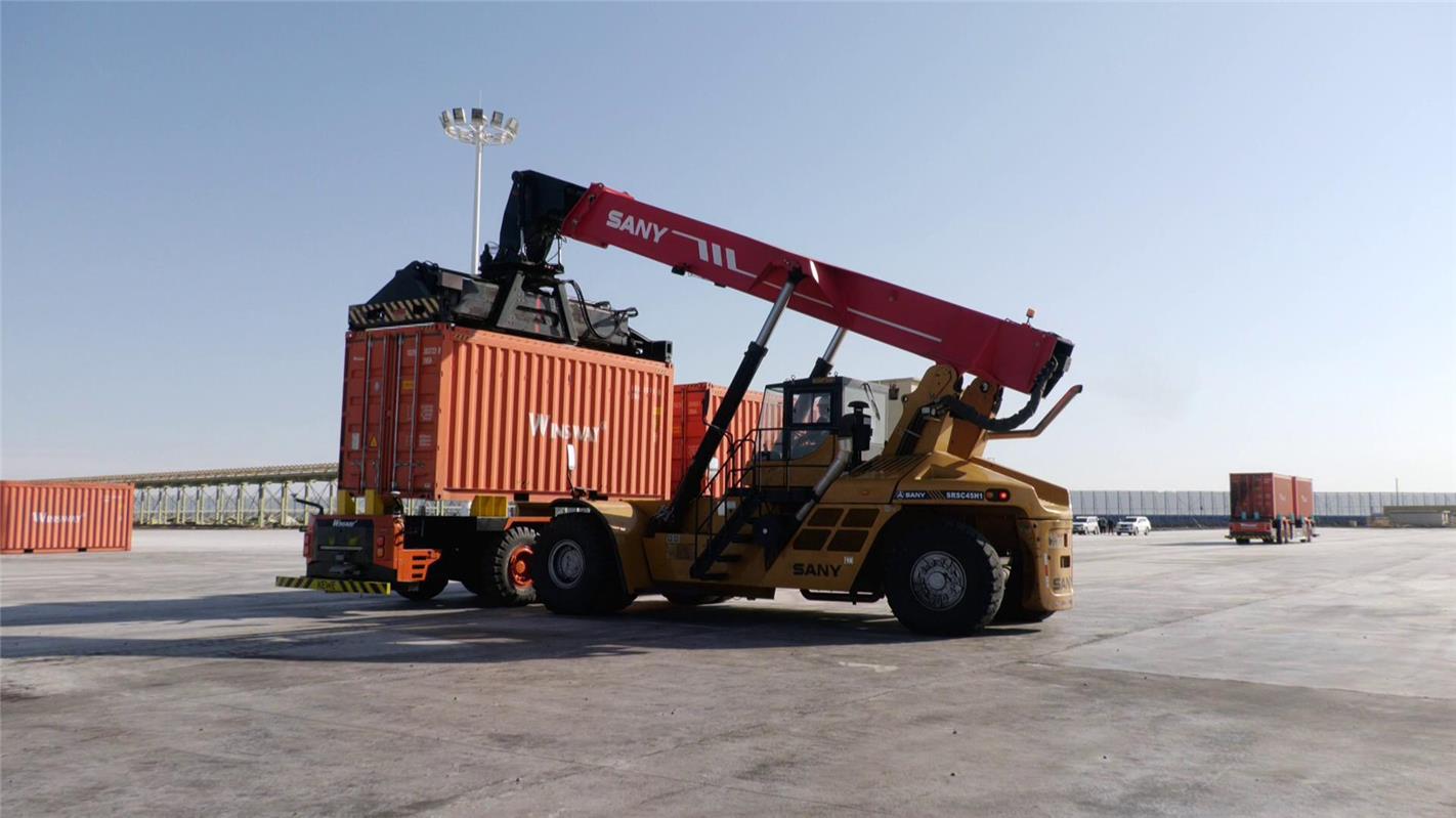 内蒙古策克口岸将开启全国首例AGV无人驾驶跨境运输新模式_fororder_4