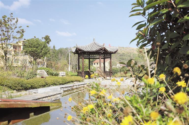 （中首）瀑乡安顺：沃野阡陌间 生态美家园_fororder_b790d47b-53cf-4a89-9f5e-196122c93b9b