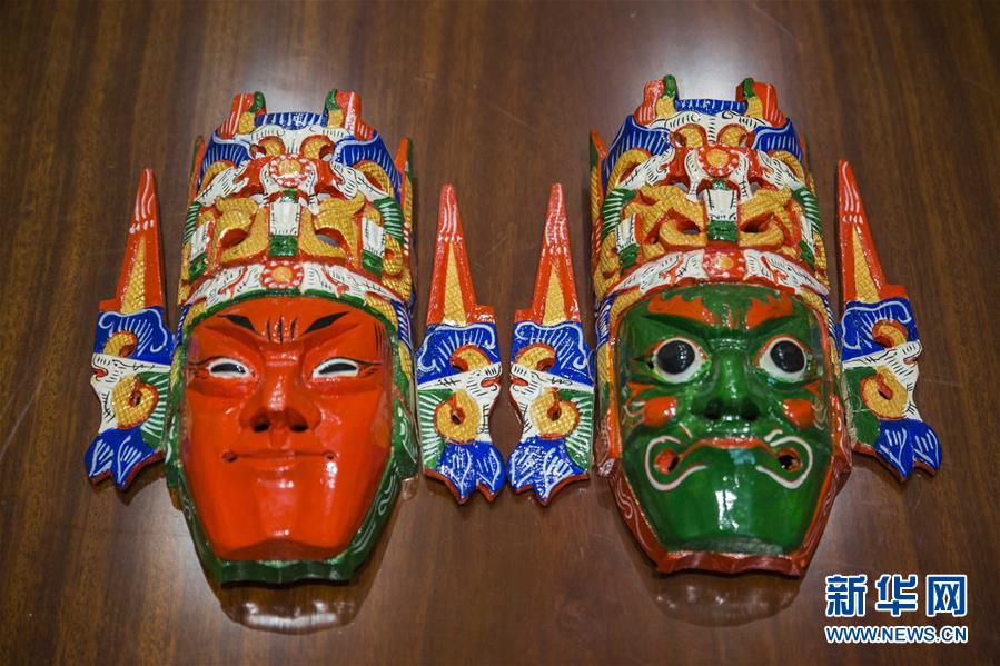 贵州安顺：精雕细琢的地戏面具