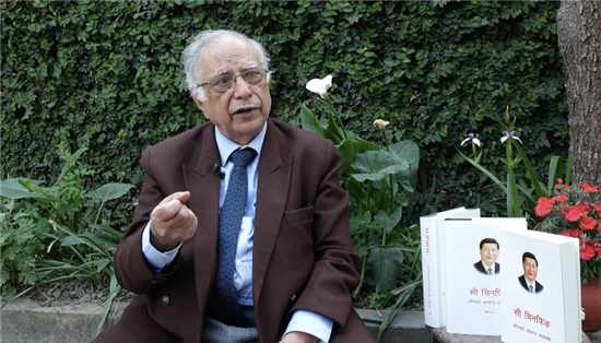 《习近平谈治国理政》尼泊尔文版译者：这种发自内心的“人民至上”理念令人钦佩_fororder_1