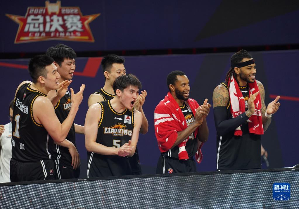 CBA总决赛：辽宁本钢夺冠