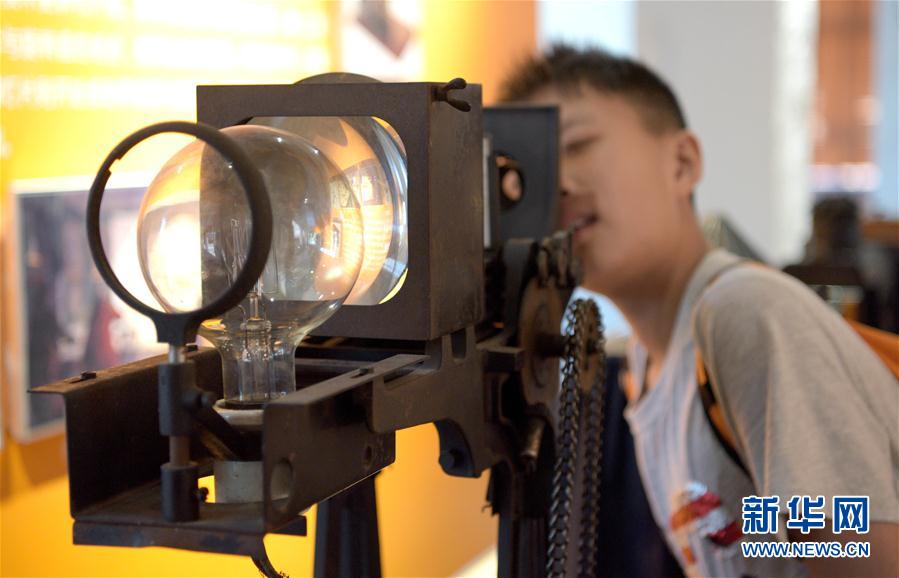 与电影重逢——重温生活中的电影时刻