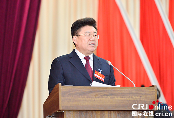 图片默认标题_fororder_沿滩区委书记邹天才作报告(摄影-廖志全)