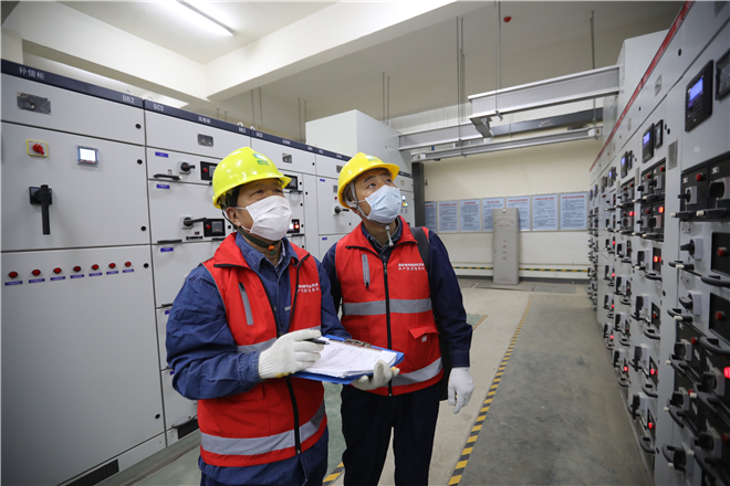 旗帜领航 服务万家 国网西咸新区供电公司共产党员服务队建设全覆盖纪实_fororder_AP8I2975