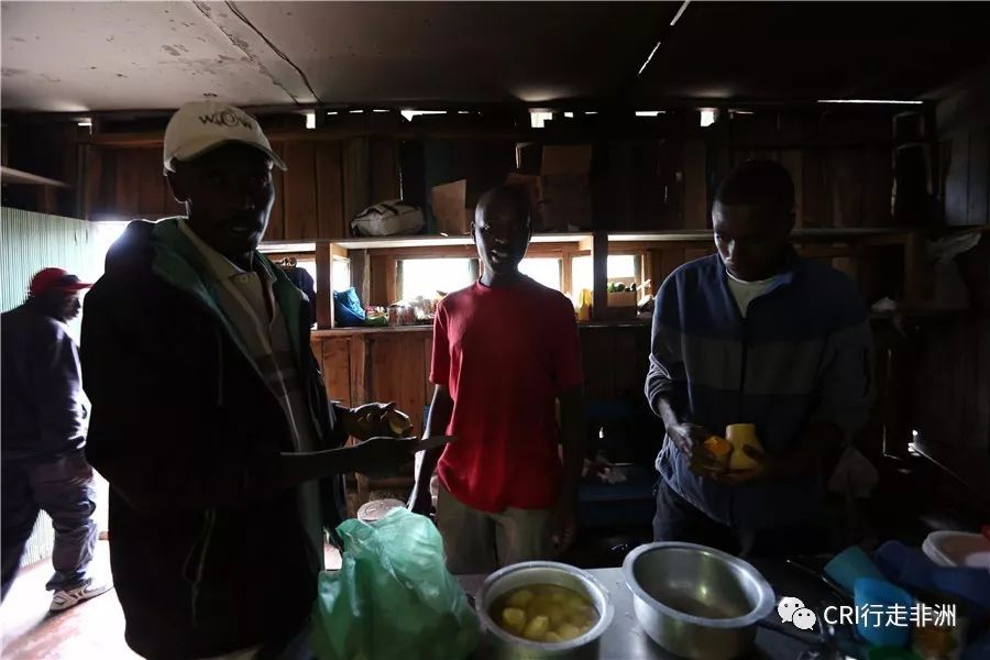 一次近乎鲁莽的攀爬非洲神山之旅