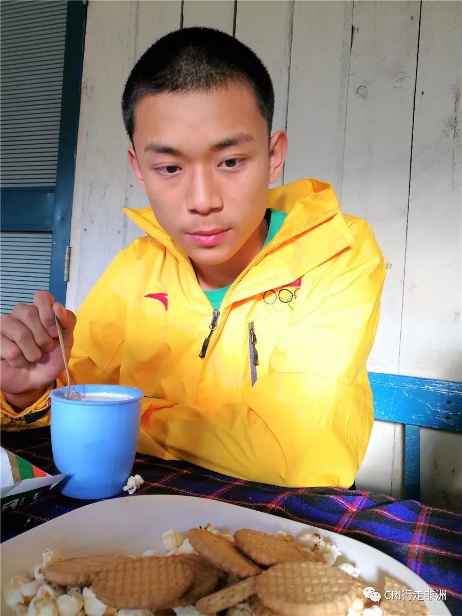 一次近乎鲁莽的攀爬非洲神山之旅