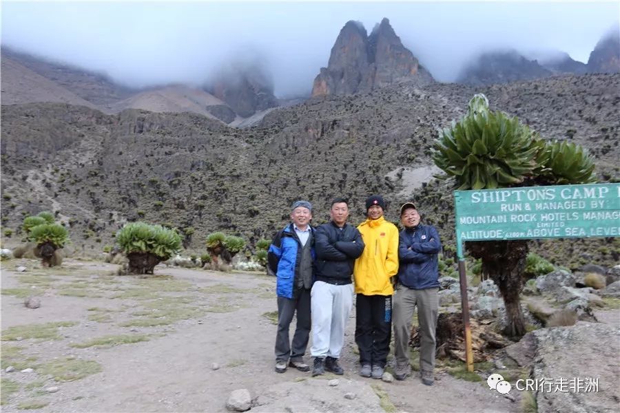一次近乎鲁莽的攀爬非洲神山之旅