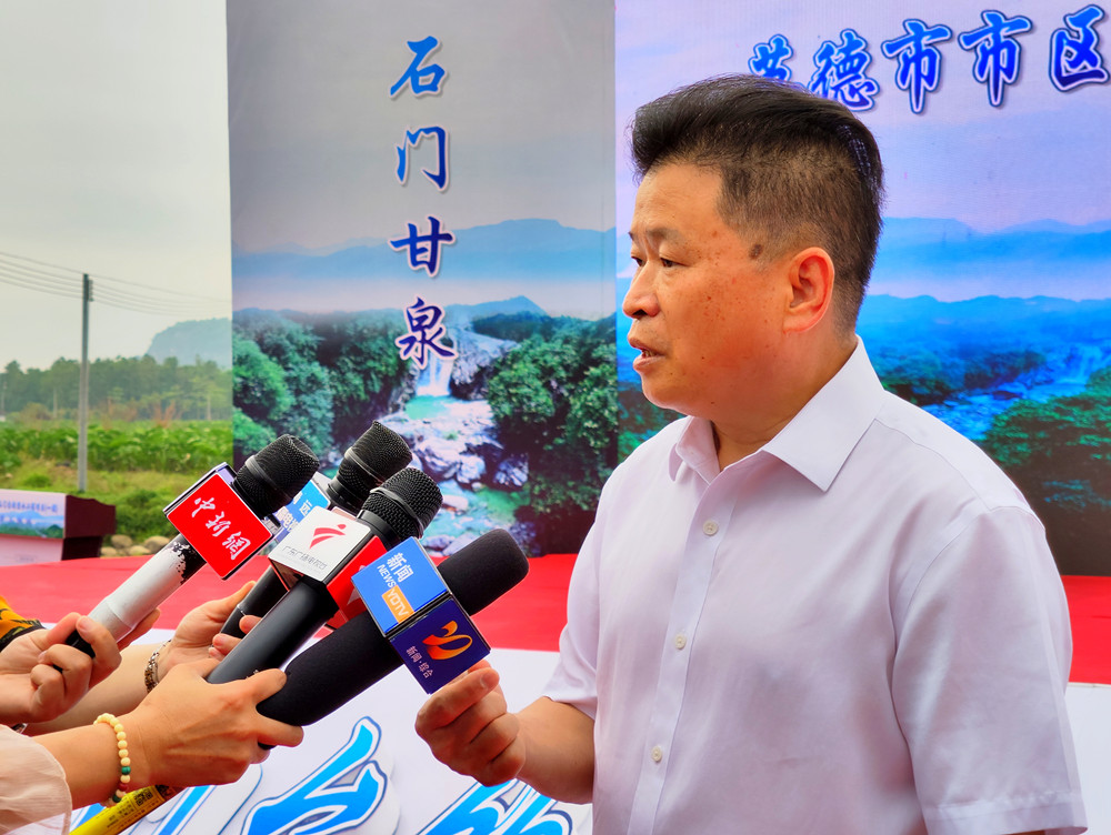 廣東英德石門臺飲用水工程動工 30多萬群眾年內喝上優質山泉水_fororder_微信圖片_20220429173658