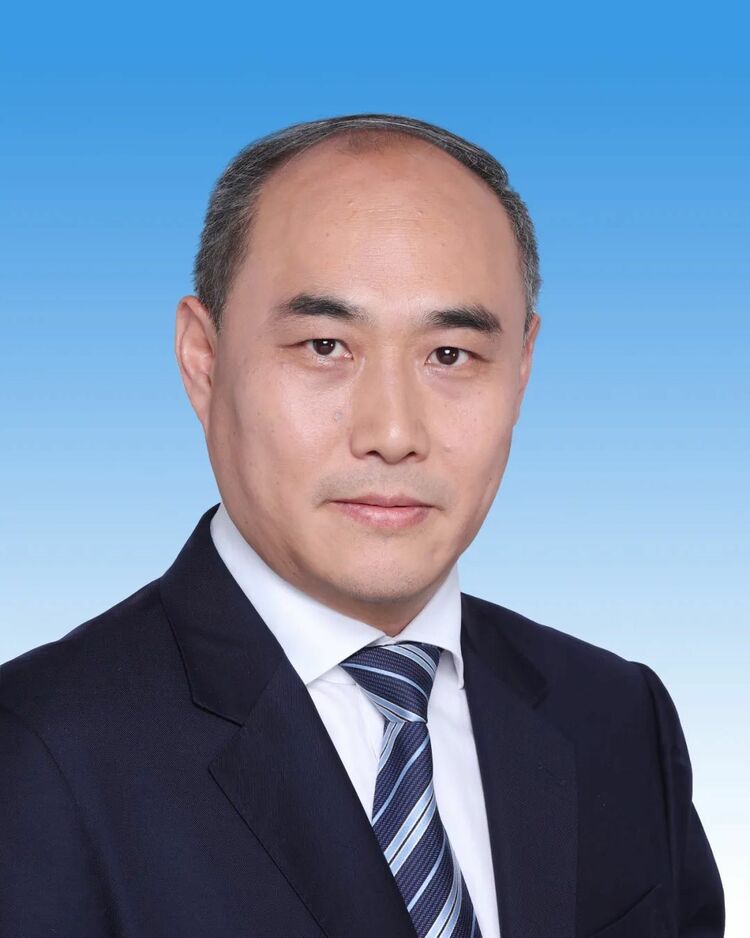 （转载）中共成都市第十四届委员会常委简历（附照片）