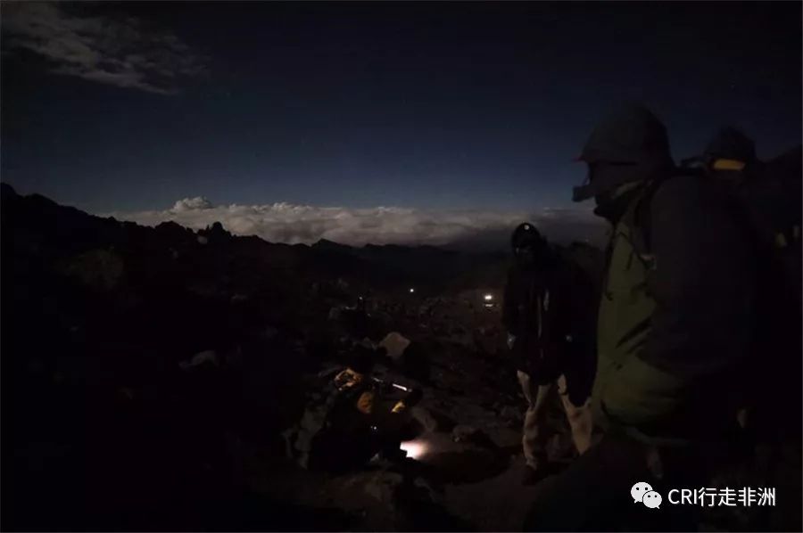 一次近乎鲁莽的攀爬非洲神山之旅