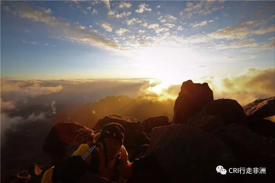 一次近乎鲁莽的攀爬非洲神山之旅