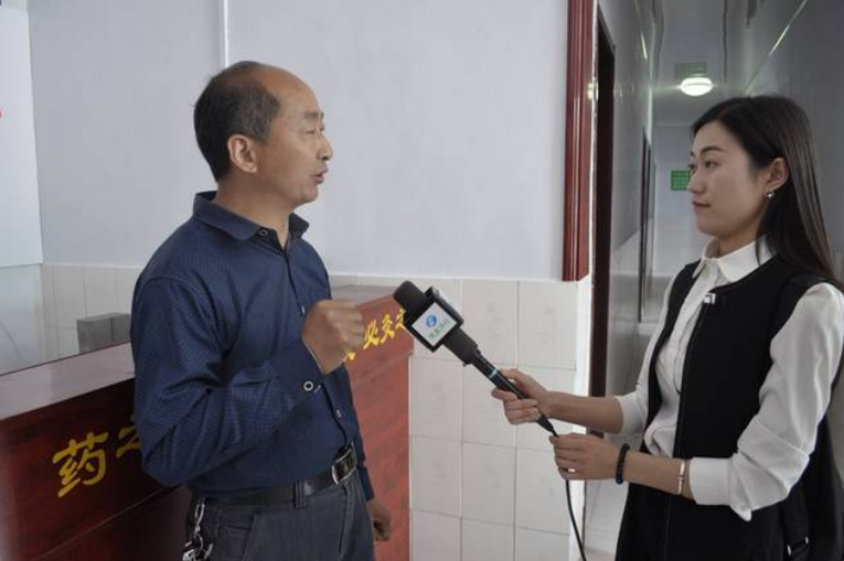 “中医文化科技活动周”宣传活动 左都稳一直在努力!