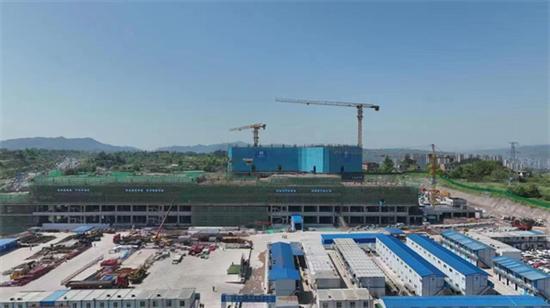 中建科工宜宾市第一人民医院项目举办“冲刺封顶”动员大会暨劳动竞赛启动仪式