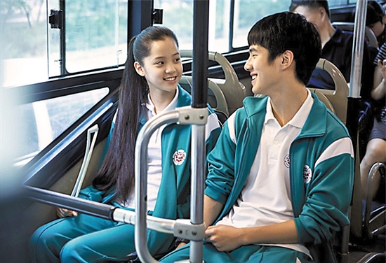 欧阳娜娜:演哭戏要一整天,羡慕桂纶镁30秒就能哭