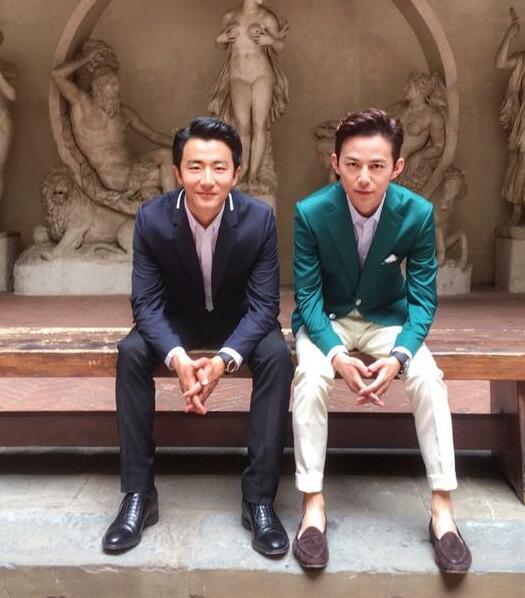 “老干部”相聚!何炅黄轩同逛博物馆