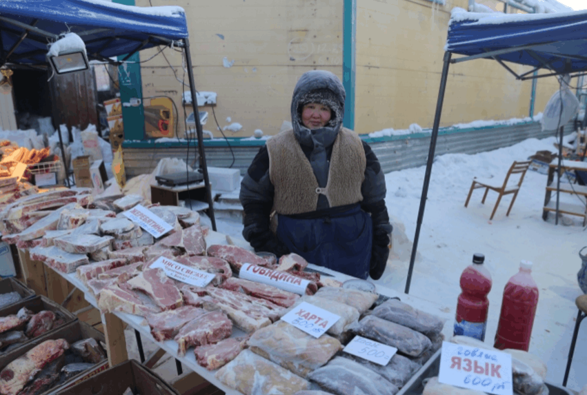 當地人靠吃馴鹿肉、馬肉、魚肉等來補充營養