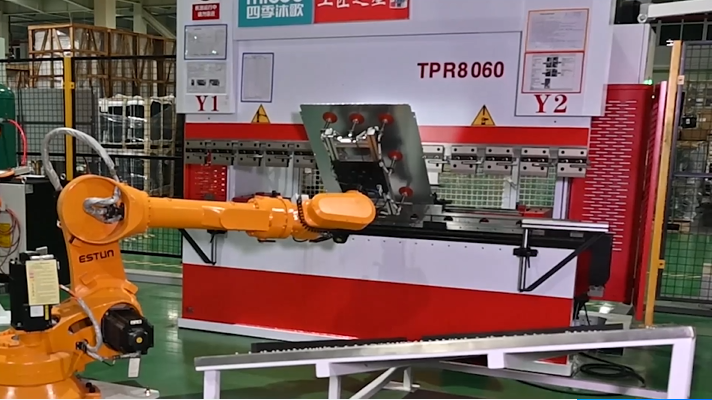 54.8万人在线观看 空气能十大品牌四季沐歌财富云峰会再上线