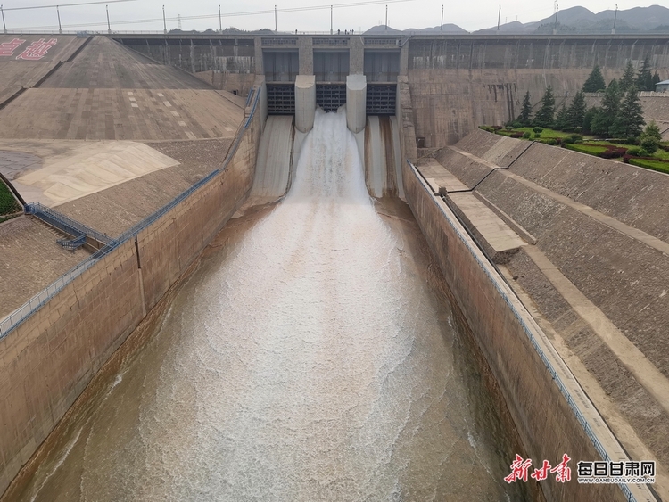 【要闻】刘家峡水电厂积极备战防汛_fororder_三峡大坝