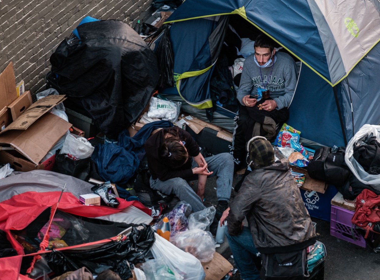 海外网深一度：每五分钟有一人丧命，美国药物滥用顽疾难治