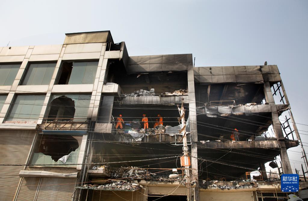 印度首都火灾死亡人数升至27人