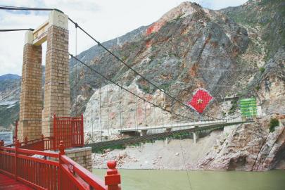 （转载）推进长征国家文化公园甘孜段建设——“红”与“绿”的融合探索