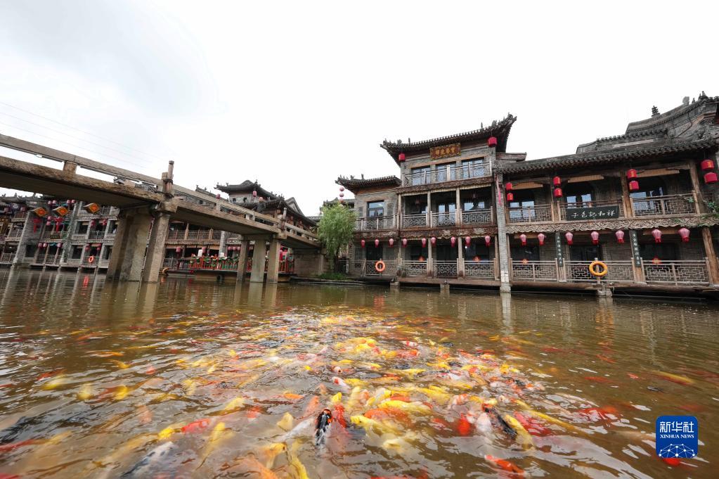 石家莊鹿泉：龍泉古鎮雨後景色怡人