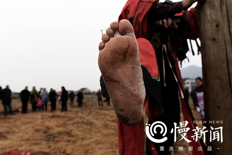 【区县联动】【秀山】重庆秀山傩戏上刀山，一次刀刃上的舞蹈【区县联动 短列表】重庆秀山傩戏上刀山，一次刀刃上的舞蹈