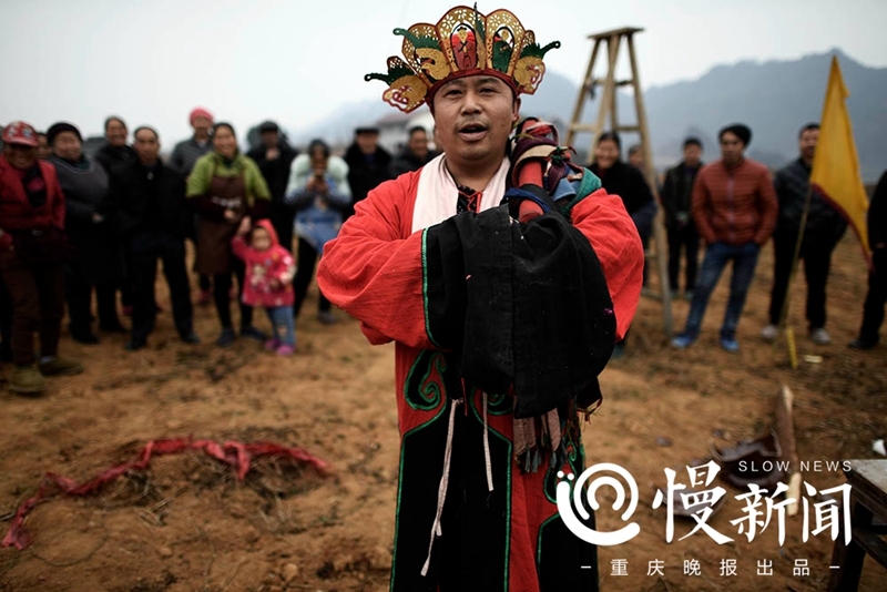 【区县联动】【秀山】重庆秀山傩戏上刀山，一次刀刃上的舞蹈【区县联动 短列表】重庆秀山傩戏上刀山，一次刀刃上的舞蹈