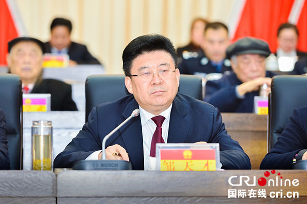 沿滩区委书记邹天才讲话(摄影 廖志全)