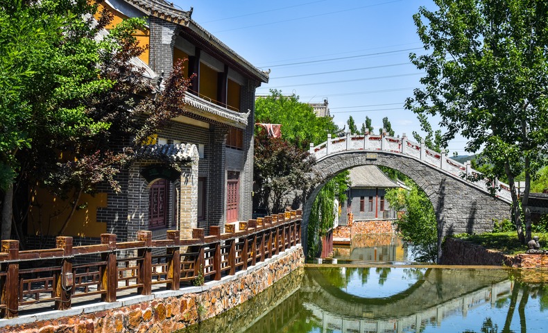 （原创）精雕细琢 深度融合 石家庄市鹿泉区着力推进特色商业街区建设
