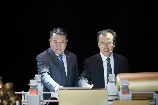 汽车频道【7月24日】【中首列表】售价29.8-39.8万元 2020款BJ80携手中国第一辆火星车上市