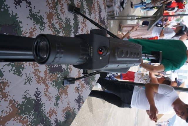 細看國産10式大口徑狙擊步槍