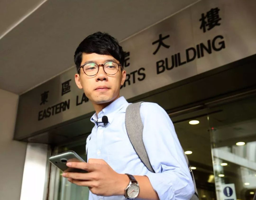 “把跑路说得这么清新脱俗”—— 乱港分子罗冠聪引群嘲