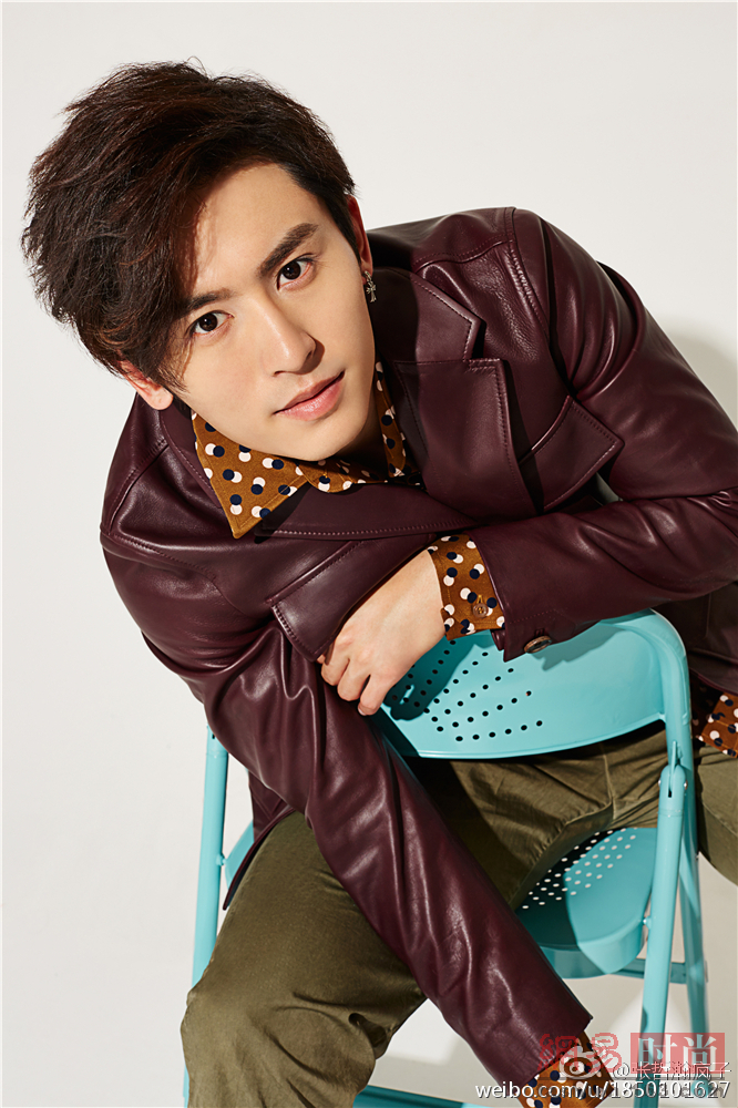 "半妖倾城"男主张哲瀚太帅 但白衬衣把脖子穿短了_滚动新闻_威海大众