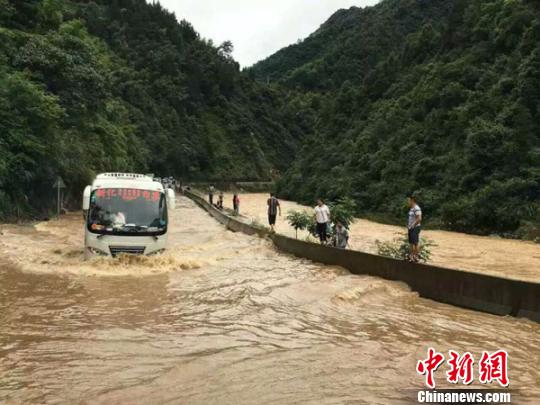 湖南启动防汛Ⅱ级应急响应 局地现超历史洪水