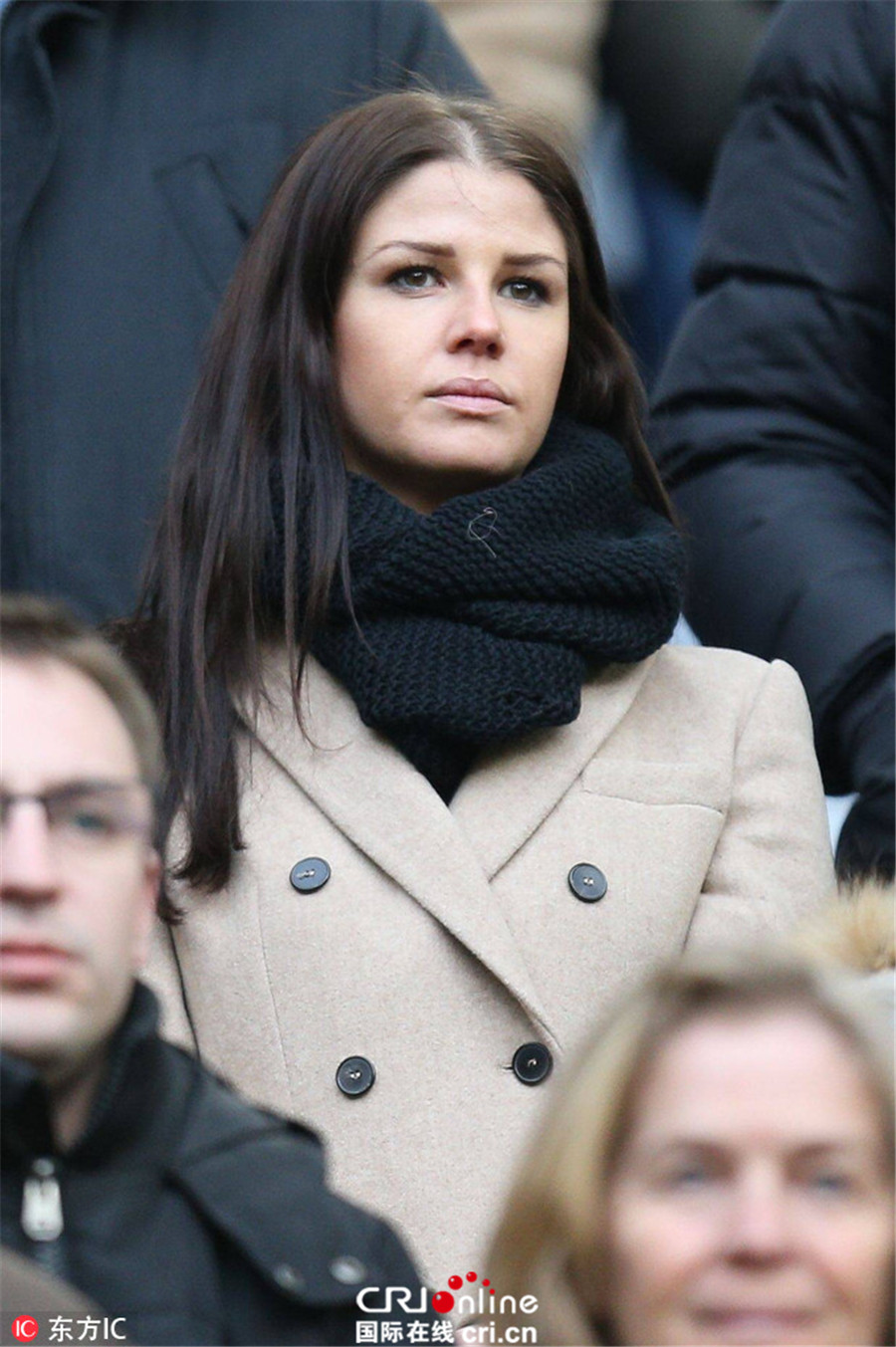 德甲19轮:拜仁获胜 穆勒娇妻基米希女友观战