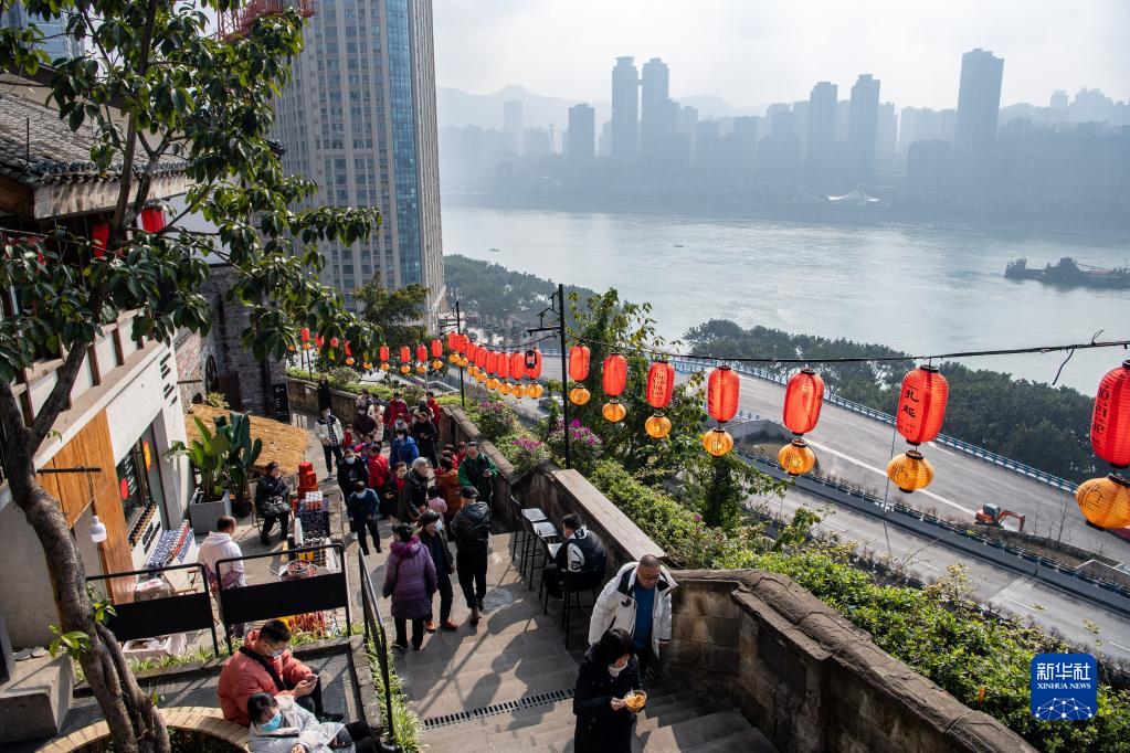 【城市远洋】重庆：两江环碧 城绿景美