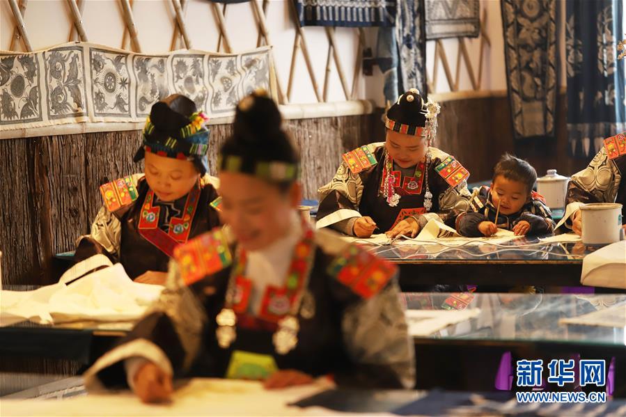 贵州丹寨：文化创意助推脱贫增收