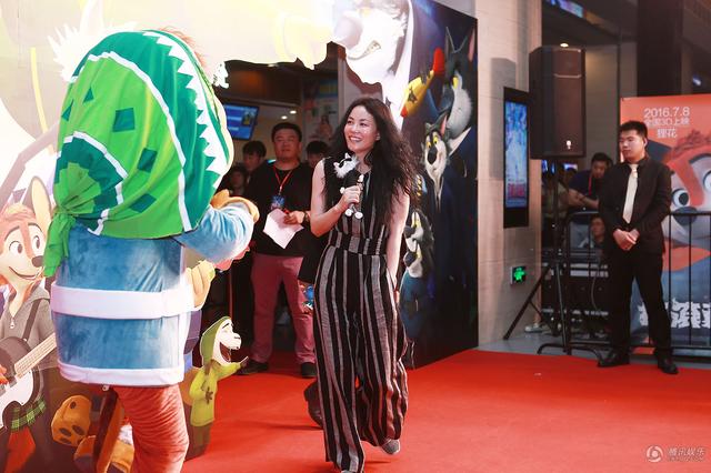 王菲窦靖童母女档捧郑钧新片 李嫣也低调现身_娱乐_腾讯网