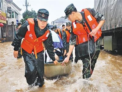 26省份遭遇洪灾 全国抗洪打硬仗百姓携手互助自救