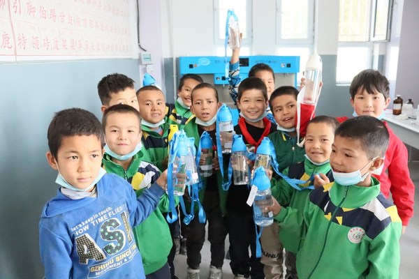 深圳社会组织总会、壹基金等与喀什大学共建社会工作专业实践基地