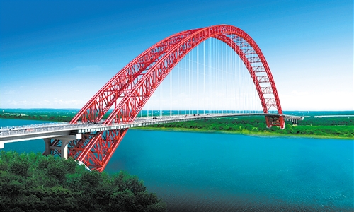 平南三桥已进入塔架施工阶段 广西将新添一座世界第一跨度钢管拱桥