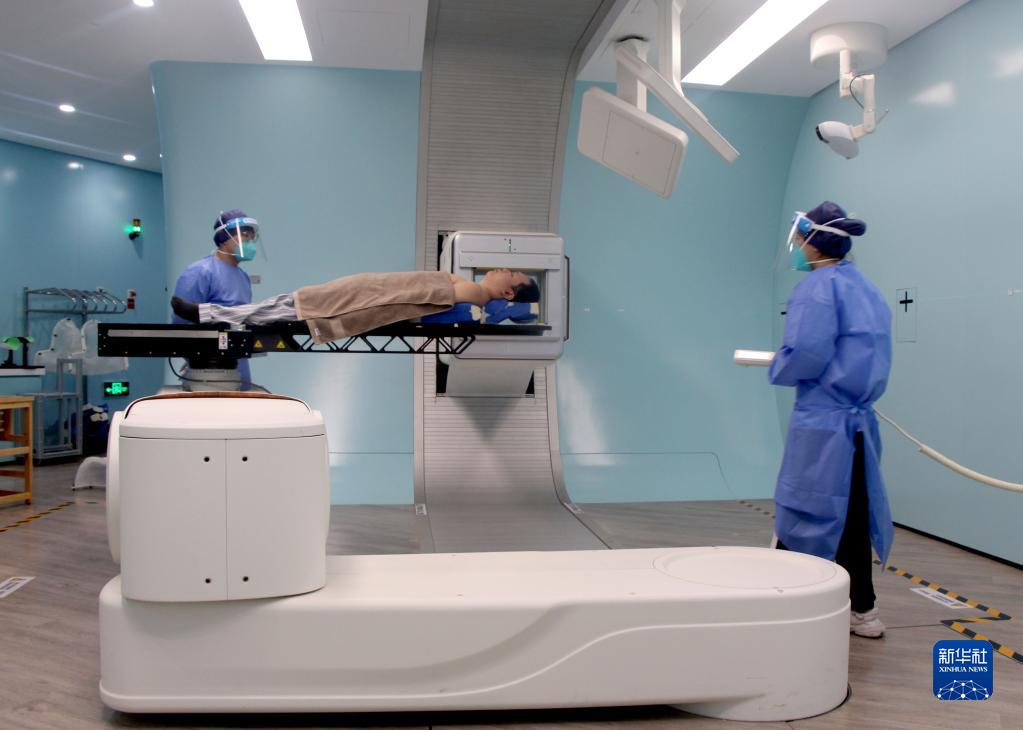 上海科创中心：啃“硬骨头”攻“卡脖子”