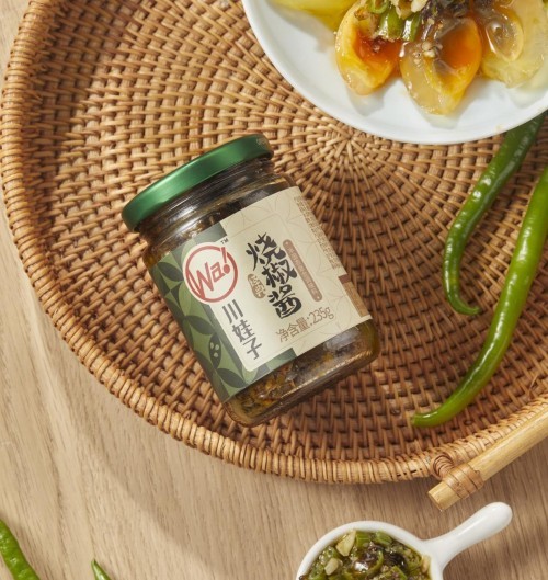 川娃子远销海外市场 烧椒酱掀起“囤货热”