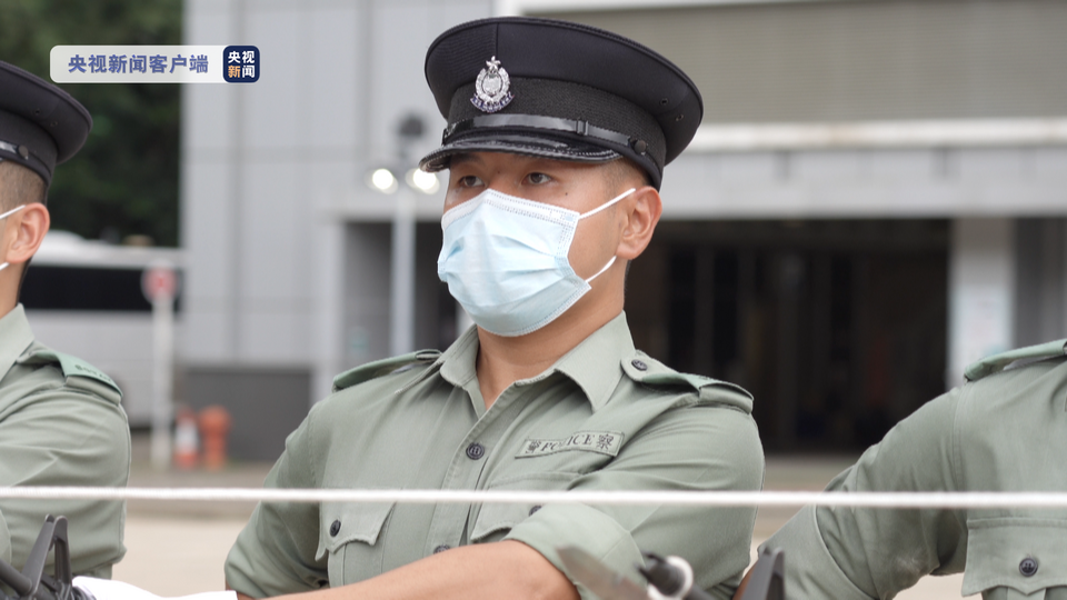 總臺記者探訪丨香港警員：把香港回歸祖國25週年當成自己最珍貴生日禮物