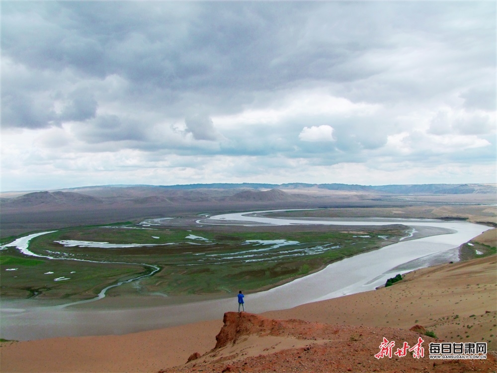 【文旅焦點圖】大漠戈壁間有一幅天然太極圖 金塔縣弱水環流景區等你來_fororder_4